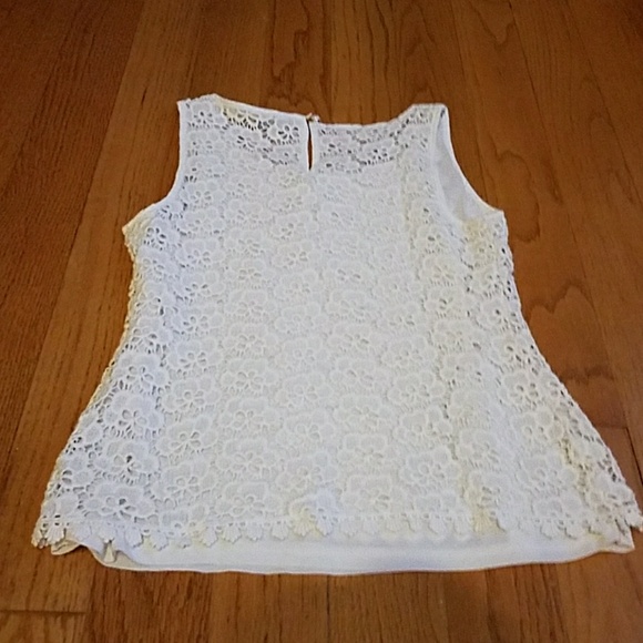 White Crochet Top New - Picture 3 of 7